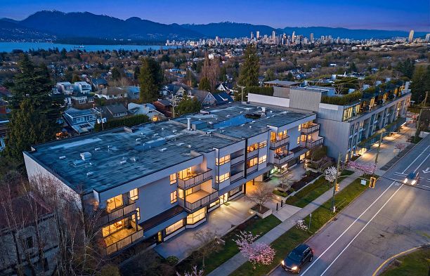 207 3663 W 16 Avenue Point Grey