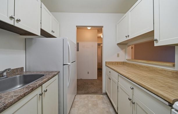 207 3663 W 16 Avenue Point Grey
