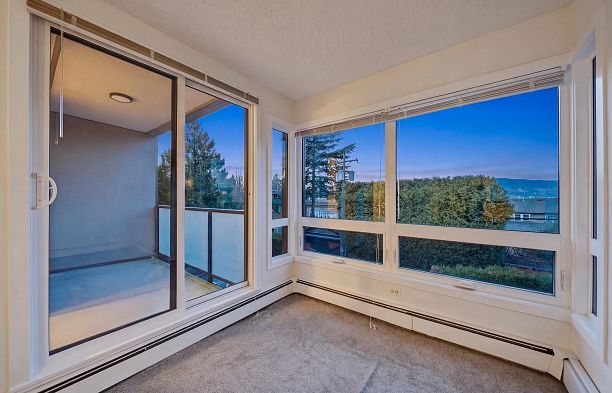207 3663 W 16 Avenue Point Grey