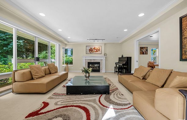 3091 W 38th Avenue Kerrisdale