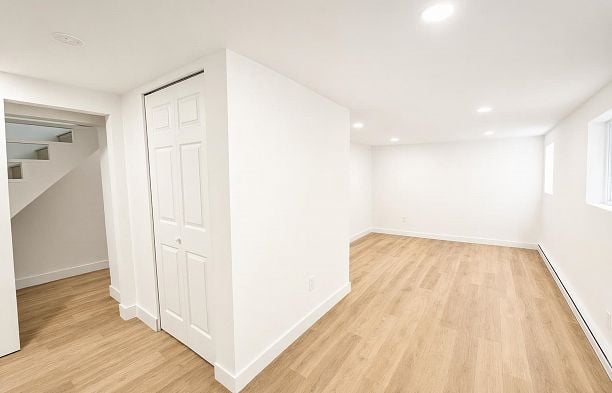 6457 Ontario Street Oakridge VW