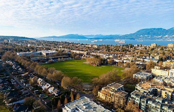 313 2181 W 12th Avenue Kitsilano