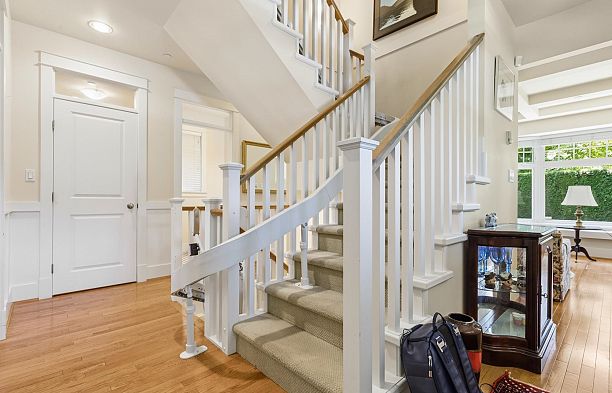 4188 Balaclava Street MacKenzie Heights