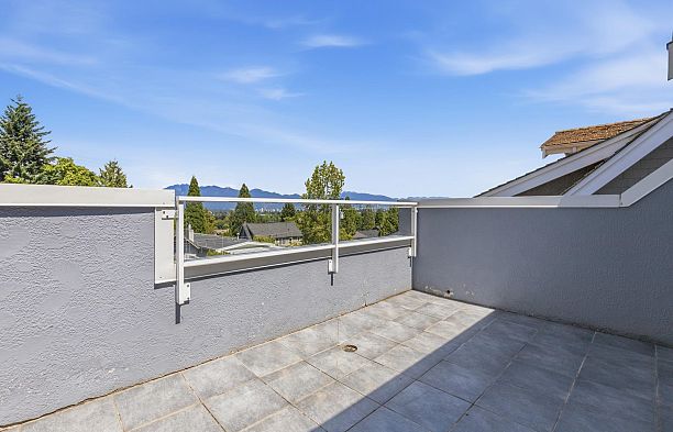 4188 Balaclava Street MacKenzie Heights