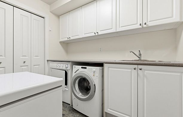 4188 Balaclava Street MacKenzie Heights