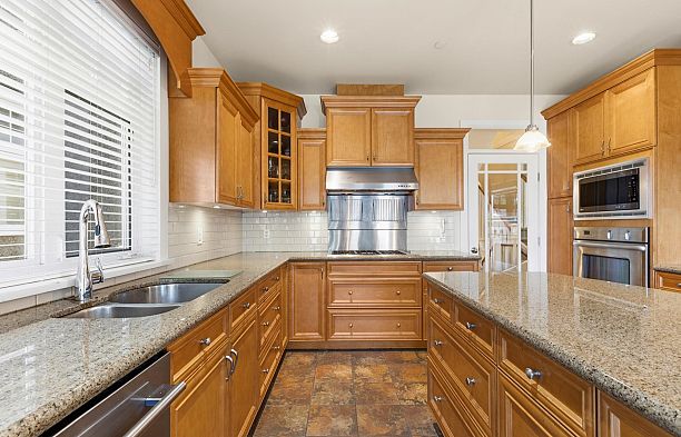 4188 Balaclava Street MacKenzie Heights