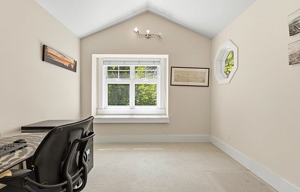 4188 Balaclava Street MacKenzie Heights