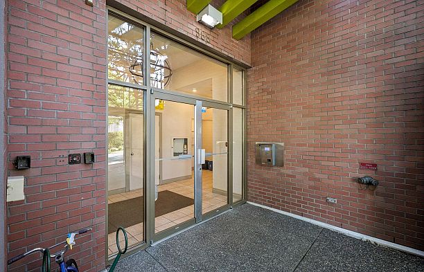 208 988 W 21st Avenue Cambie