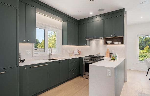 2 8508 East Boulevard S.W. Marine