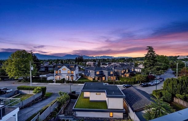 2863 W King Edward Avenue Arbutus