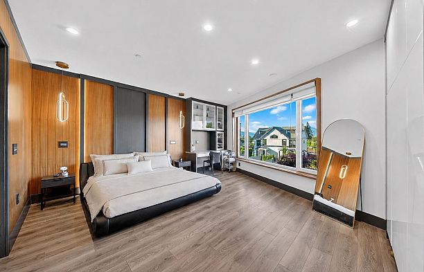 2863 W King Edward Avenue Arbutus