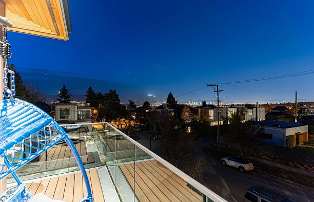 3011 W 27th Avenue MacKenzie Heights