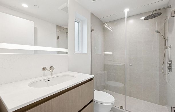 4817 Laurel Street Cambie