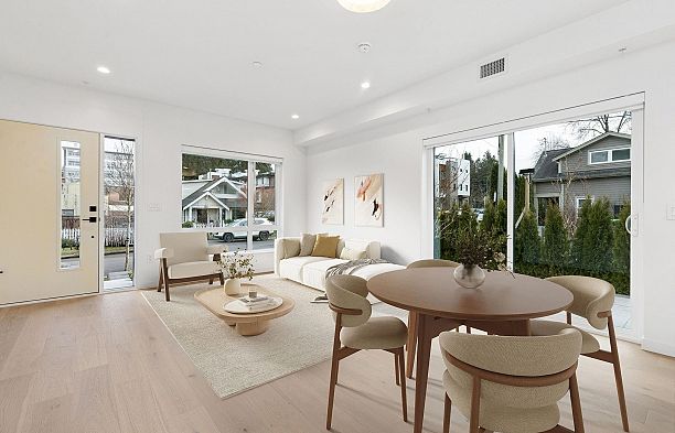 4817 Laurel Street Cambie