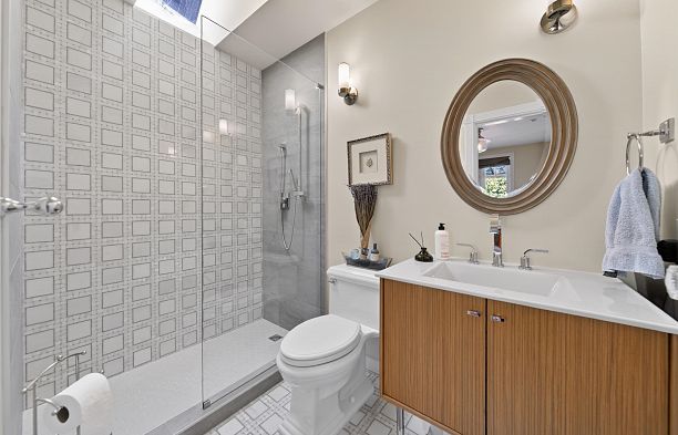 2953 W 35th Avenue MacKenzie Heights