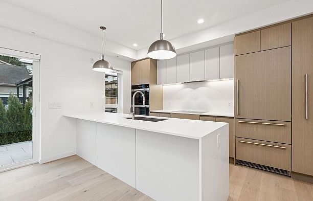 4817 Laurel Street Cambie