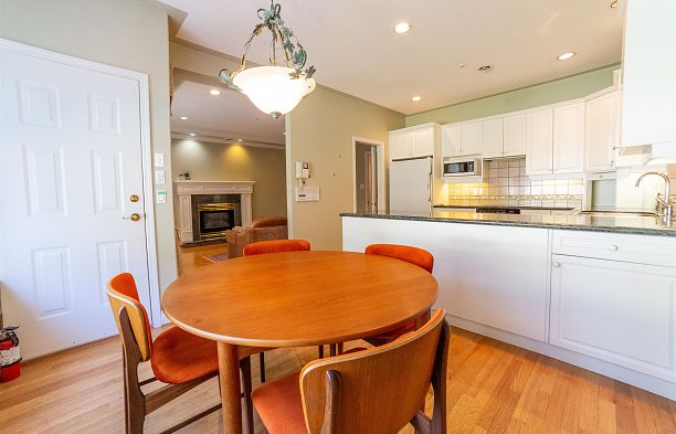 2849 W 35th Avenue MacKenzie Heights