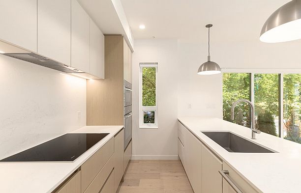4803 Laurel Street Cambie