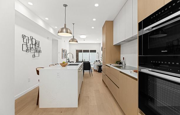 4805 Laurel Street Cambie