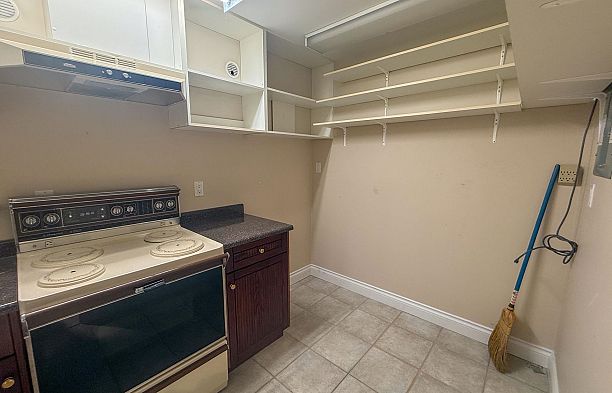 2849 W 35th Avenue MacKenzie Heights
