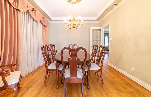 2849 W 35th Avenue MacKenzie Heights