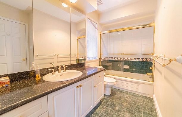 2849 W 35th Avenue MacKenzie Heights