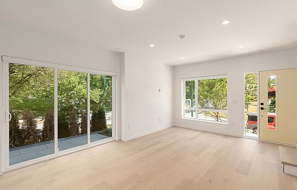 4803 Laurel Street Cambie