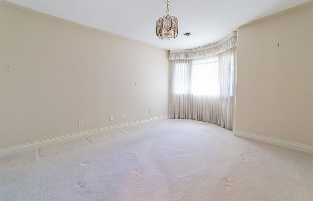 2849 W 35th Avenue MacKenzie Heights