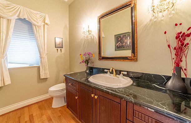 2849 W 35th Avenue MacKenzie Heights