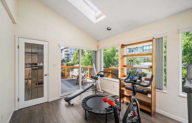 455 W 26th Avenue Cambie