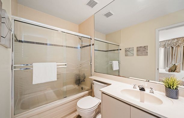 455 W 26th Avenue Cambie