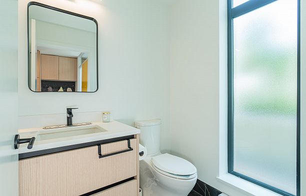 12 6778 Oak Street South Cambie