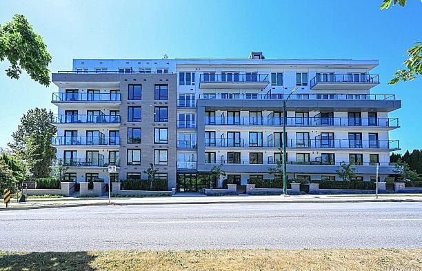207 6859 Cambie Street South Cambie