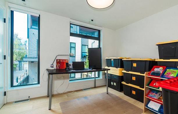 12 6778 Oak Street South Cambie