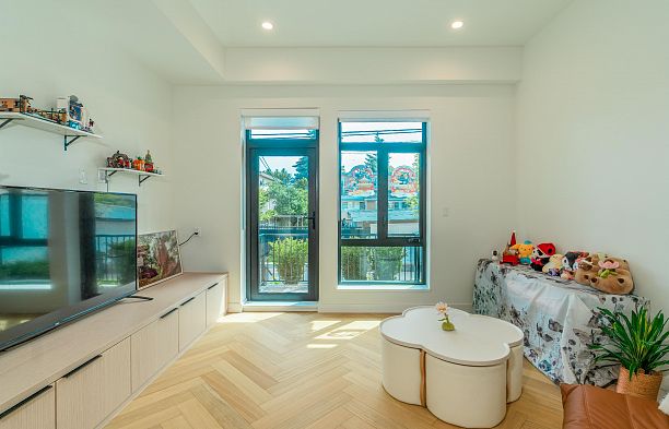 12 6778 Oak Street South Cambie