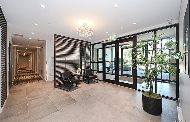 207 6859 Cambie Street South Cambie