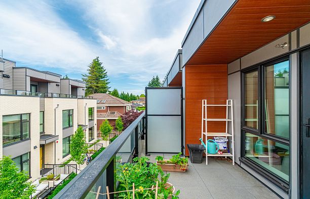 12 6778 Oak Street South Cambie