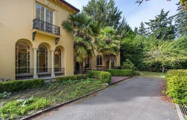 1850 SW Marine Drive Southlands