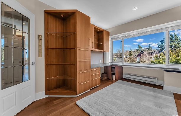 4389 Locarno Crescent Point Grey
