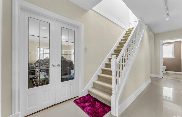 4389 Locarno Crescent Point Grey