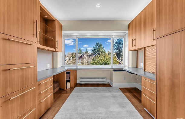 4389 Locarno Crescent Point Grey