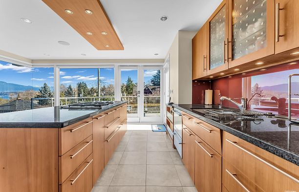 4389 Locarno Crescent Point Grey