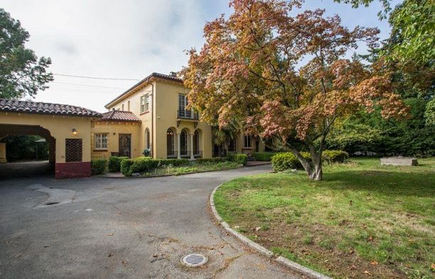 1850 SW Marine Drive Southlands