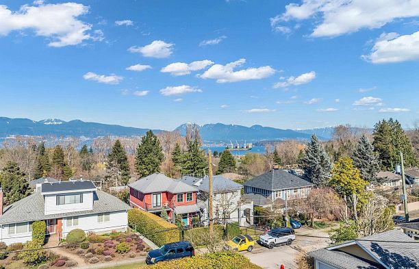 4389 Locarno Crescent Point Grey