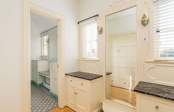 1850 SW Marine Drive Southlands