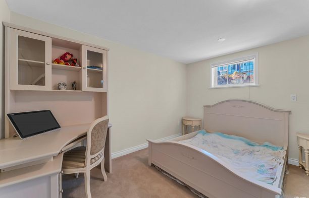 4389 Locarno Crescent Point Grey