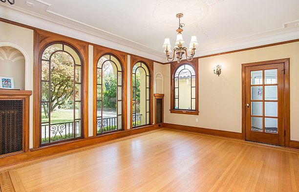 1850 SW Marine Drive Southlands
