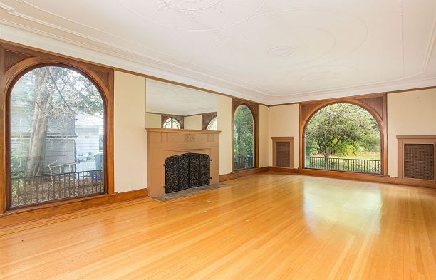 1850 SW Marine Drive Southlands