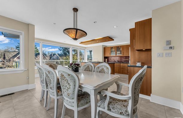 4389 Locarno Crescent Point Grey