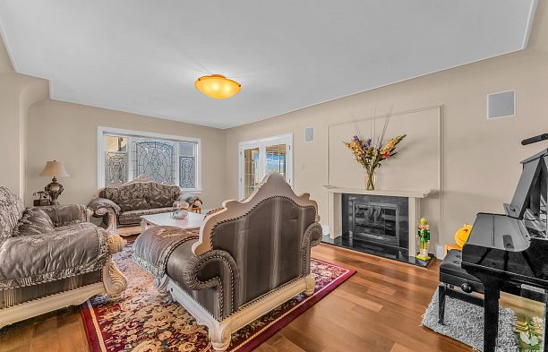 4389 Locarno Crescent Point Grey